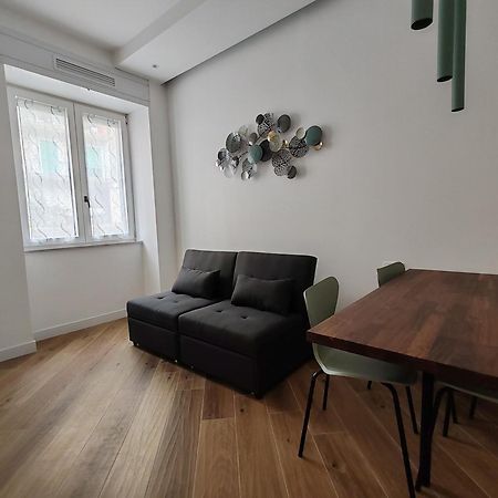 Guest House Josephine Салерно Экстерьер фото
