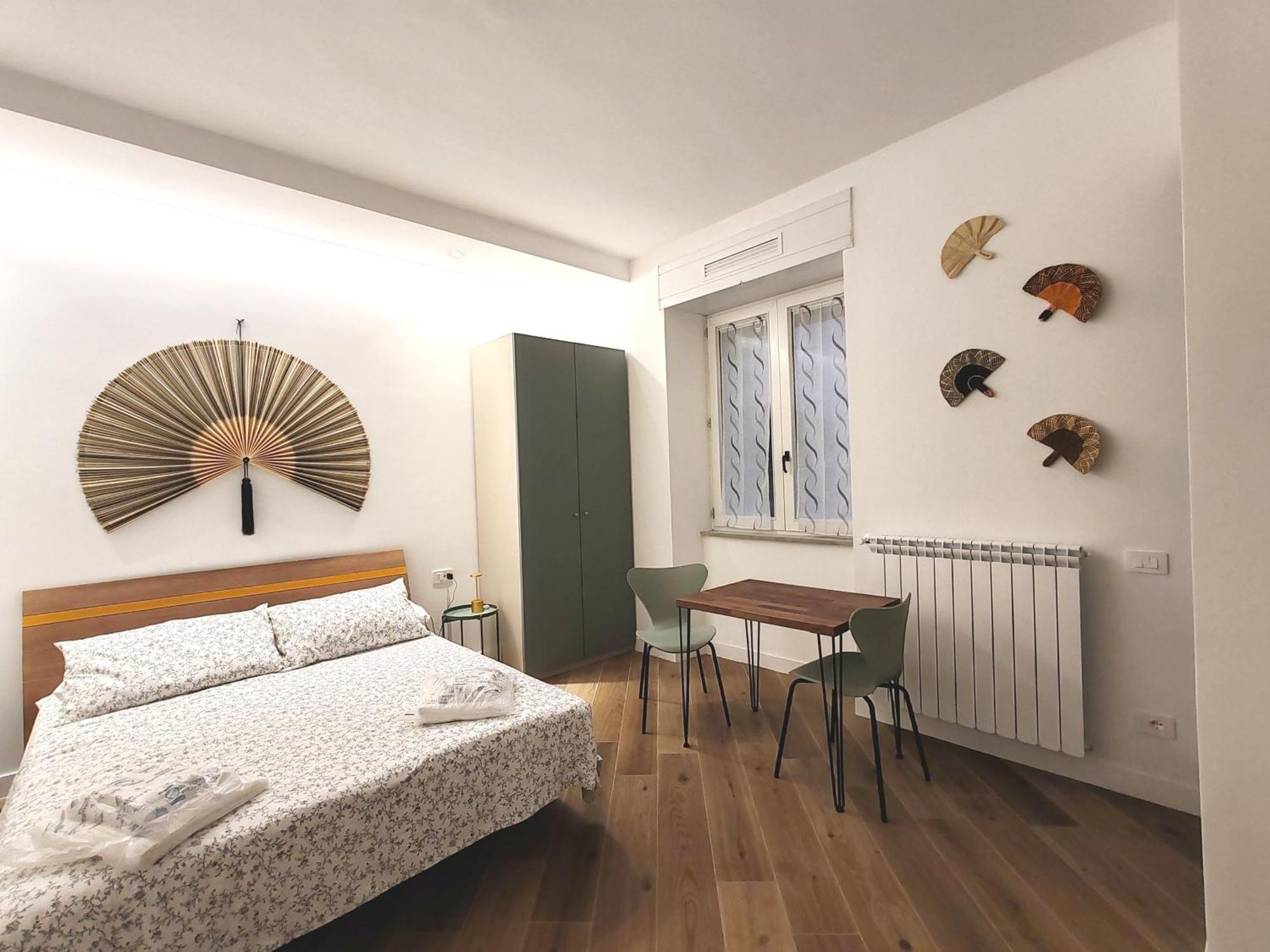 Guest House Josephine Салерно Экстерьер фото